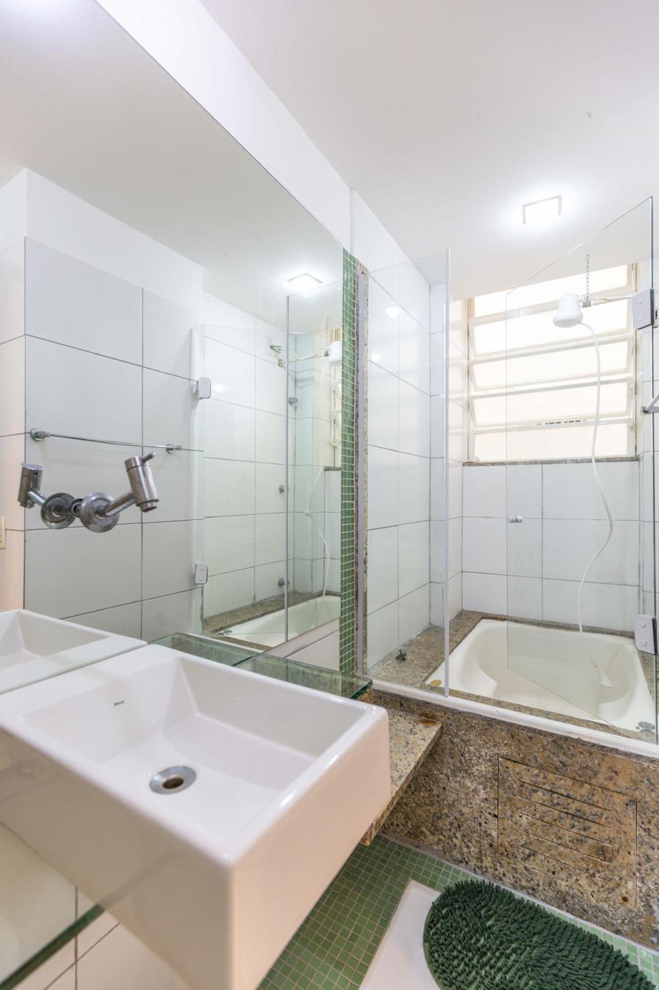 109 Ipanema Tom Jobim Apartemen