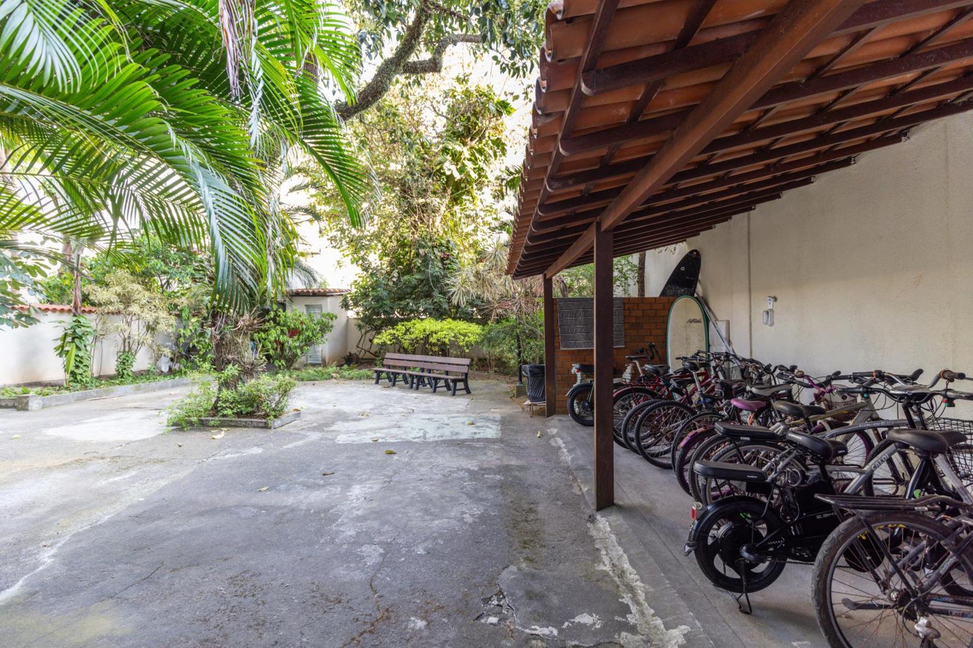 Apartemen 109 Ipanema Tom Jobim *